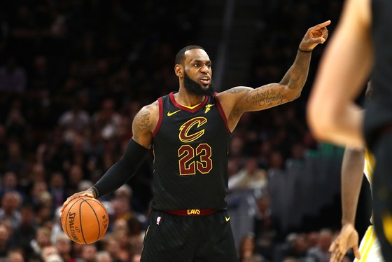 Chung kết NBA: KD che mờ James “gánh team”, Warriors dẫn 3-0 ảnh 2