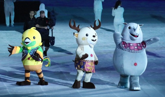 Lễ bế mạc Asiad 2018: Ngập tràn sắc màu về một châu Á đoàn kết và thống nhất ảnh 6