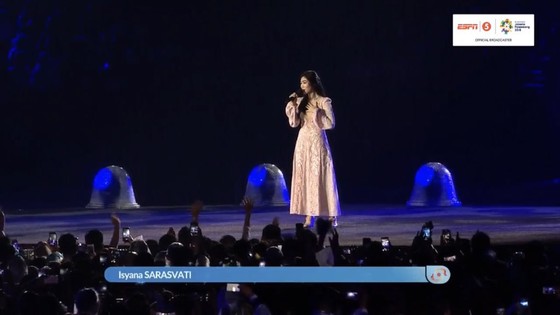Lễ bế mạc Asiad 2018: Ngập tràn sắc màu về một châu Á đoàn kết và thống nhất ảnh 14
