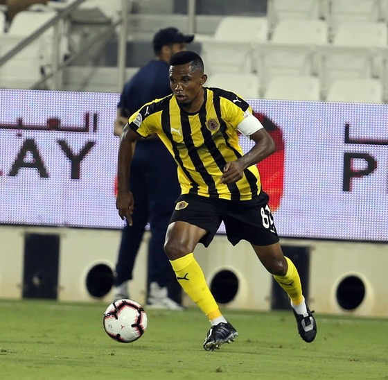 Samuel Eto’o Ghi bàn đầu tiên cho Qatar SC bằng… một pha đánh gót ảnh 5