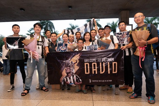 Các CĐV Juventus ở Việt Nam trong lần đón David Trezeguet