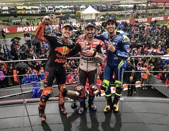 Đua xe mô tô: Dovizioso giành chiến thắng danh dự, Marquez chính thức đăng quang ảnh 2