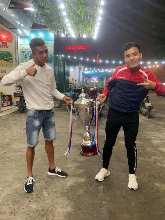 “Cái đẩu” của Hoàng cao và chất thép lửa như John Terry! ảnh 3