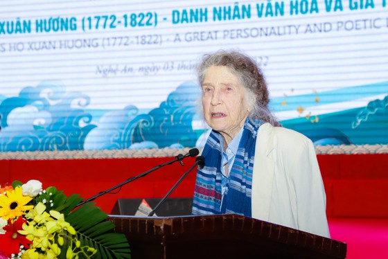 Hội thảo khoa học quốc tế "Nữ sĩ Hồ Xuân Hương - Danh nhân văn hóa và giá trị di sản" ảnh 3