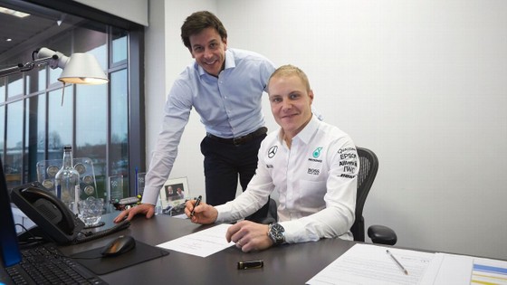 Đua xe F1: Theo ông chủ Mercedes, Bottas cũng quan trọng như Hamilton ảnh 2