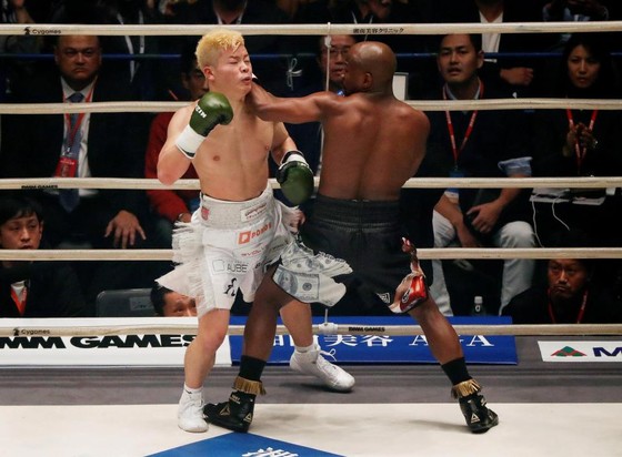 Quyền Anh - Đấm gục Nasukawa, Mayweather kiếm 9 triệu USD trong chưa đầy 3 phút ảnh 1