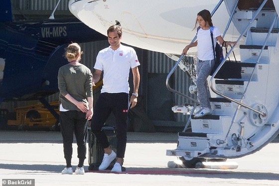 Federer và gia đình bay máy bay cá nhân đến Melbourne