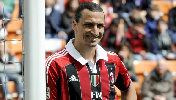 Từ vụ bê bối của Kepa Arrizabalaga: Ronaldo, Messi, Ibrahimovic… cũng từng từ chối rời sân ảnh 1