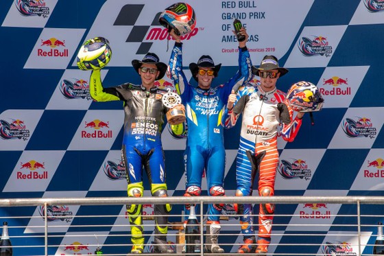 Đua xe mô tô: Marquez đo đường, Honda đại bại, Rins giành chiến thắng đầu tay ảnh 8