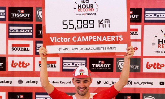 Victor Campenaerts lập KLTG đua xe tốc độ 1 tiếng đồng hồ