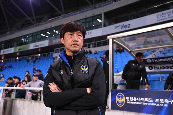 Ông Lim Joong Yong, HLV trưởng của Incheon United