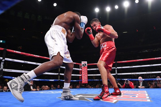 Quyền Anh: Đấm ngã Rolls ở hiệp 4, Golovkin đòi tái ngộ Canelo, đấu trận “tái chiến của tái chiến” ảnh 1
