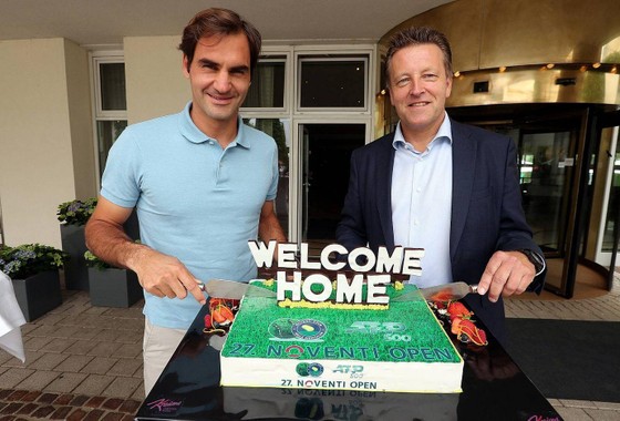 Roger Federer quay trở về "nhà" ở Halle Open