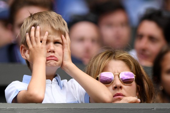 Wimbledon: Federer thắng trận thứ 99 chỉ sau 74 phút, Berrettini muốn trả anh tiền “dạy thêm“ ảnh 6