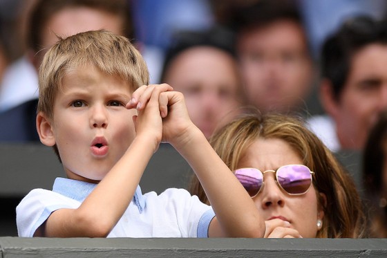Wimbledon: Federer thắng trận thứ 99 chỉ sau 74 phút, Berrettini muốn trả anh tiền “dạy thêm“ ảnh 5
