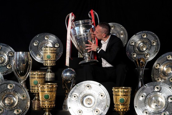 Hình ảnh cực ngầu của “Gã mặt sẹo” Ribery khi trở thành người Áo tím Fiorentina ảnh 2