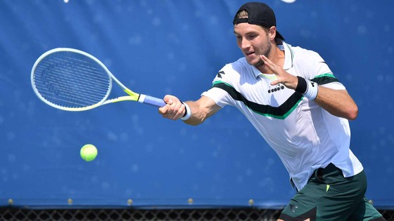 Cincinnnati Masters: Djokovic thắng trận thứ 20 liên tiếp, Raonic đánh bại Murray lần đầu tiên sau hơn 6 năm ảnh 1 Cincinnnati Masters: Djokovic thắng trận thứ 20 liên tiếp, Raonic đánh bại Murray lần đầu tiên sau hơn 6 năm ảnh 1