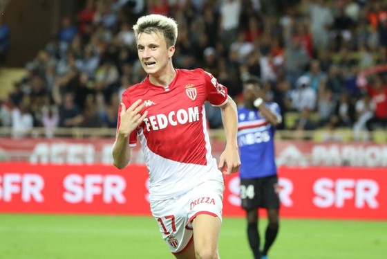 Định giá đội hình tuyển Nga tham dự Euro 2020: Lão tướng Yuri Zhirkov chỉ có giá 300.000 EUR, Alexander Golovin đắt nhất ảnh 2 Định giá đội hình tuyển Nga tham dự Euro 2020: Lão tướng Yuri Zhirkov chỉ có giá 300.000 EUR, Alexander Golovin đắt nhất ảnh 2