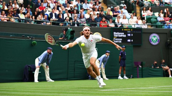 Tsitsipas để thua Tiafoe