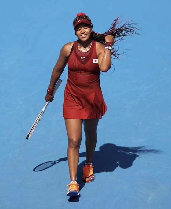 Novak Djokovic và Naomi Osaka sánh bước vào vòng 3, Vekic loại Sabalenka ảnh 1