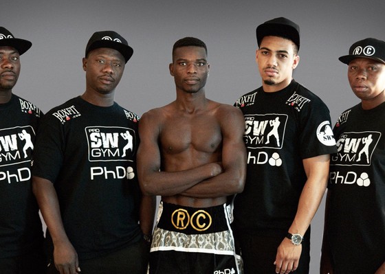 Đối thủ của Vasiliy Lomachenko - Richard Commey: Suýt trở thành cầu thủ bóng đá triển vọng, nhưng theo nghiệp đánh đấm để thoát nghèo ảnh 1