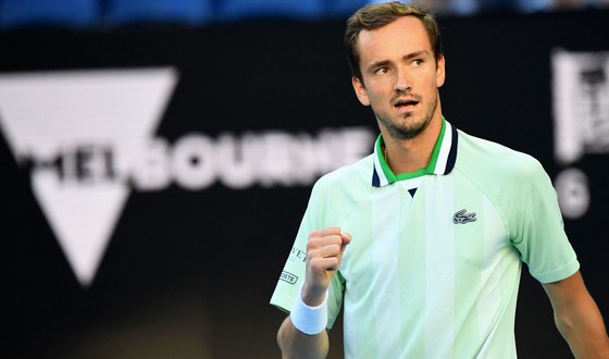 Australian Open: Andrey Rublev tiếp tục màn trình diễn “quá nhanh, quá nguy hiểm”, Andy Murray dừng cuộc chơi ảnh 3