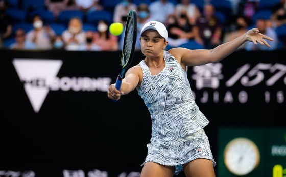 Australian Open: Rafael Nadal “mở toang” cánh cửa Denis Shapovalov, sẽ đấu Matteo Berrettini ở bán kết ảnh 1