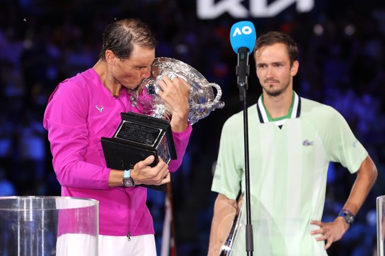 Daniil Medvedev: Cậu nhóc trong tôi đã ngừng mơ mộng, từ giờ tôi chỉ chơi cho bản thân! ảnh 2