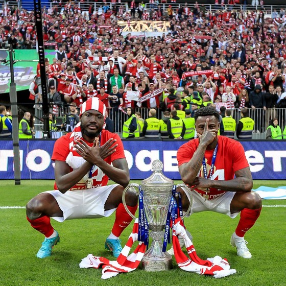 Spartak Moscow giành Cúp QG Nga: Bất chấp khó khăn, bóng đá Nga vẫn sôi động và rực rỡ ảnh 5
