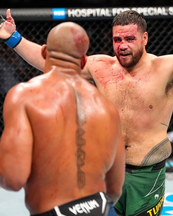 UFC Fight Night: Gane vs. Tuivasa: “Nhóc thiện” hạ KO “Bam Bam” khi UFC lần đầu ra mắt trên đất Pháp ảnh 2