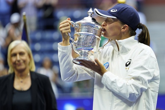US Open: “Nữ hoàng tối thượng” Iga Swiatek thống trị WTA Tour 2022 ảnh 1