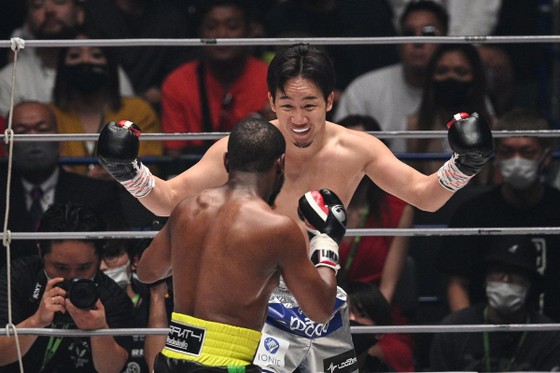 Floyd “Money” Mayweather: Đấm gục Mikuru Asakura ở địa điểm từng KO Tenshin Nasukawa, bỏ túi 20 triệu USD chỉ sau 6 phút ảnh 1