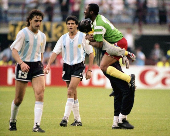 Những cuộc lật đổ vĩ đại trong lịch sử World Cup: Saudi Arabia thắng Messi và Nhật Bản thắng Muller vừa được “góp tên” ảnh 3