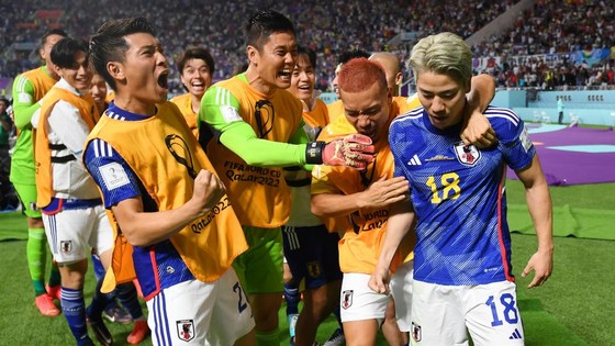 Những cuộc lật đổ vĩ đại trong lịch sử World Cup: Saudi Arabia thắng Messi và Nhật Bản thắng Muller vừa được “góp tên” ảnh 10