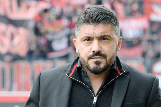 Hạ gục Roma, AC Milan làm Arsenal lo lắng ảnh 1