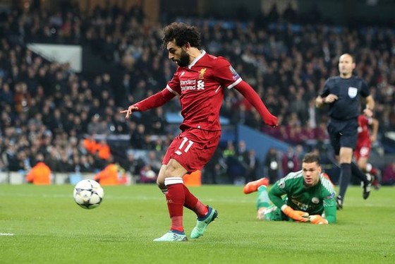 Pha ghi bàn của Mo Salah vào lưới Manchester City.