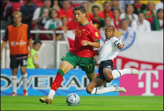 Ronaldo tiết lộ đối thủ e ngại nhất là hậu vệ... Chelsea ảnh 1