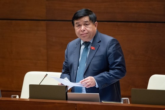 Bộ trưởng Bộ KH-ĐT Nguyễn Chí Dũng phát biểu cuối phiên thảo luận về cơ chế, chính sách đặc thù cho TPHCM