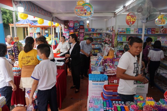 Hơn 30.000 bản sách tại Hội sách Thiếu nhi ngoại thành 2020 ảnh 3