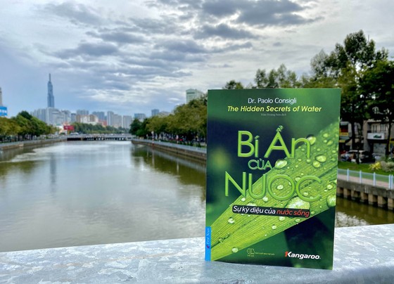“Bí ẩn của nước”: Kỳ diệu và hơn thế nữa ảnh 1