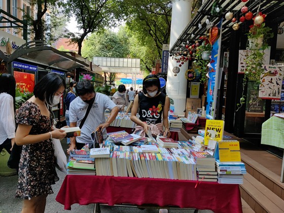 Hội sách xuyên Việt lần 2 được chuyển về Đường sách TPHCM ảnh 2
