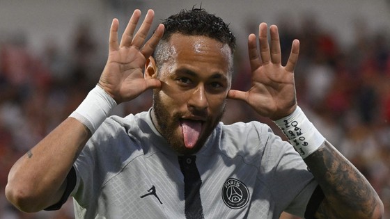 Messi và Neymar bùng nổ, PSG hủy diệt chủ nhà Clermont ảnh 1