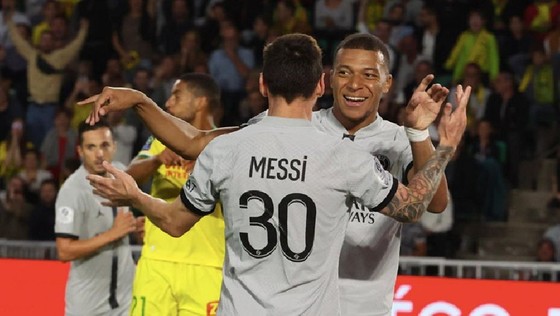 'Bùa ngải' không thể cản bước Mbappe! ảnh 1