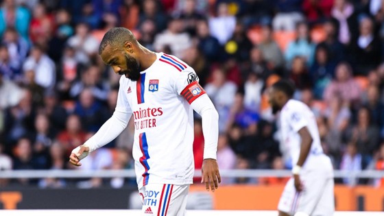 Lacazette không thể giúp Lyon tiếp tục bất bại ảnh 1