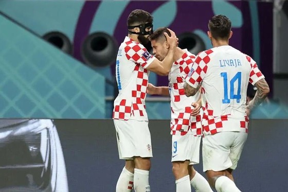 Croatia – Canada 4-1: Kramaric ghi cú đúp trong màn ngược dòng cùa Croatia ảnh 2