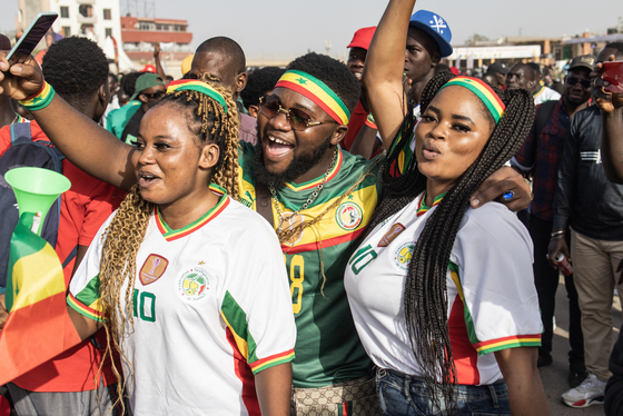 Người Senegal ăn mừng không ngớt sau chiến tích lịch sử ảnh 8