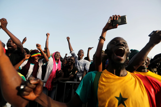 Người Senegal ăn mừng không ngớt sau chiến tích lịch sử ảnh 9