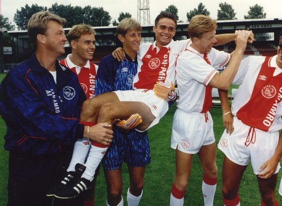 'van der Sar mới' đổi đời nhờ World Cup 2022 ảnh 5