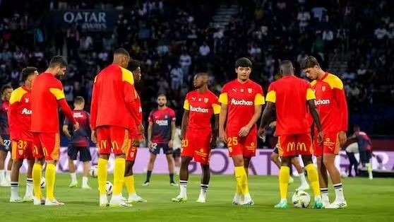 Lens cayó en crisis