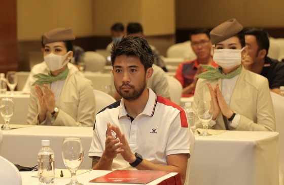 CLB TPHCM có nhà tài trợ vận chuyển cho mùa bóng 2021 ảnh 1